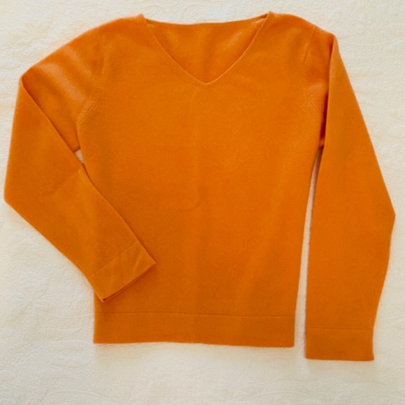 Cashmere V Neck Sweater - Picture 6 of 6